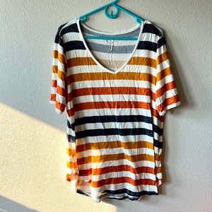 Long tee shirt, dressy.